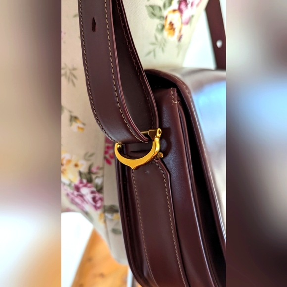 Cartier, Must de Cartier Burgundy Shoulder/ Sling saddle Bag - Picture 5 of 16